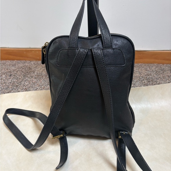 Margot black leather backpack in great condition - Picture 2 of 9